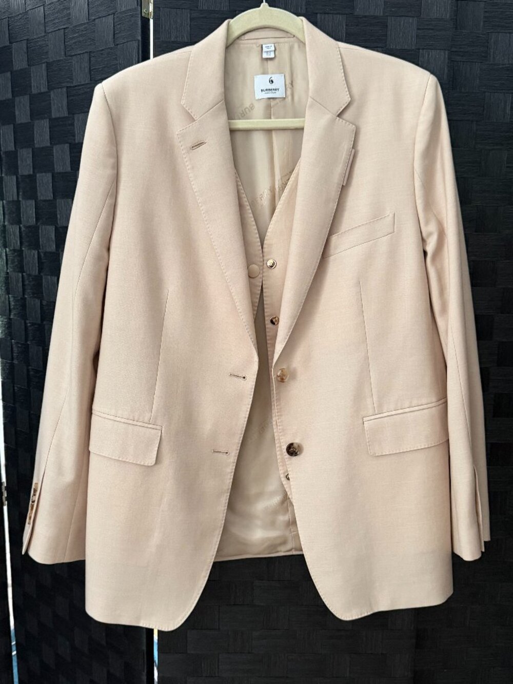 Burberry Women's tan blazer, US size 12.